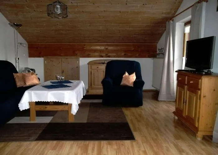 Dachgeschosswohnung Mit Toller Aussicht Vom Balkon By Interhome Lägenhet